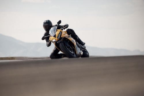 2026 Triumph Daytona 660 updated – now with adjustable Showa forks, Triumph quickshifter