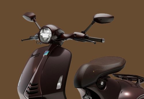 2026 Vespa 946 Horse celebrates the Year of the Horse