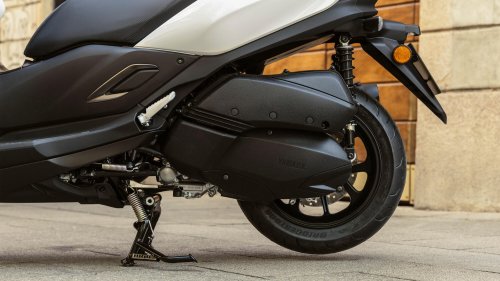 2026 Yamaha Tricity 300 scooter for Europe – three wheels, standing assist, foot brake and airbag