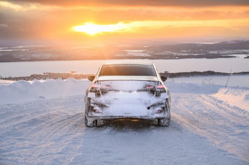 2027 BMW i3 teased, Mar 18 reveal – NA0 3 Series EV, 800V, up to 469 PS, 645 Nm, 400 kW DC fast charging