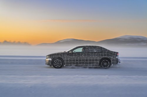 2027 BMW i3 teased, Mar 18 reveal – NA0 3 Series EV, 800V, up to 469 PS, 645 Nm, 400 kW DC fast charging