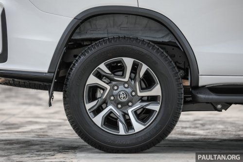 2026 Toyota Fortuner spied – based on new Hilux, heavy facelift with carryover body structure