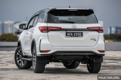 2026 Toyota Fortuner spied – based on new Hilux, heavy facelift with carryover body structure