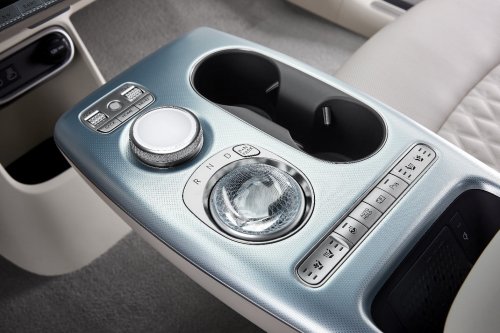 Genesis GV60 Magma – brand’s first production high-performance model; 650 hp/770 Nm, 0-200 km/h 10.9 s