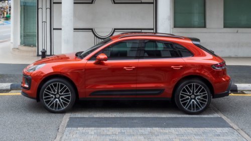 2026 Porsche Macan petrol on sale in Malaysia – 2.0L turbo 4-cyl, 265 PS/400 Nm, limited stock; RM469,000