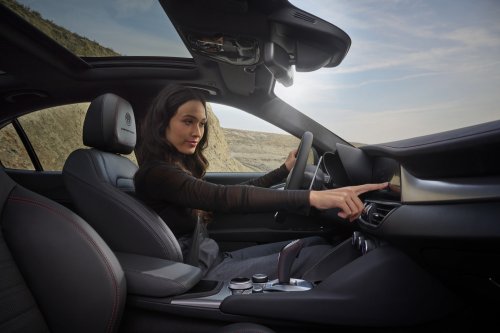 Alfa Romeo Malaysia teaser reveals Nov 20 launch date – Giulia sedan and Stelvio SUV for boutique ops