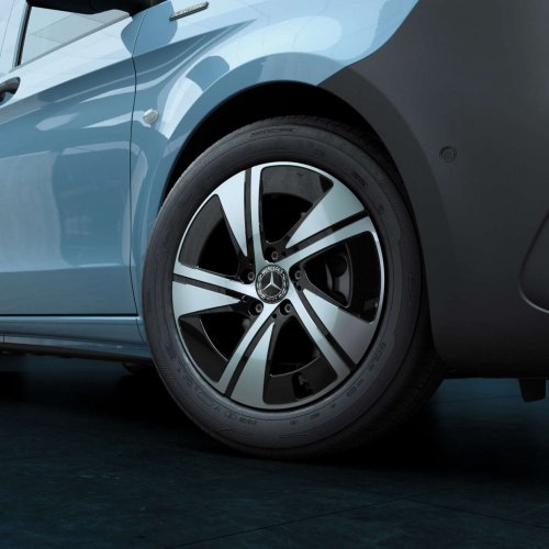 2025 Mercedes-Benz EQV facelift to launch in Malaysia tomorrow – Avantgarde Line, two 12.3-inch screens?