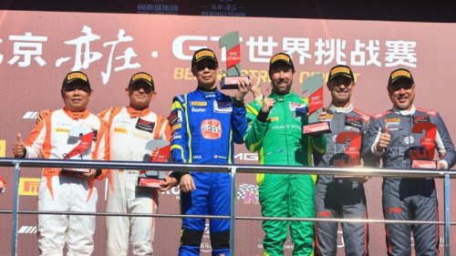 Setiawan Santoso Tutup Musim GTWCA 2025 dengan Perolehan Podium