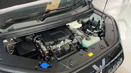 Mengulas Detail Perbedaan Wuling Darion EV vs PHEV