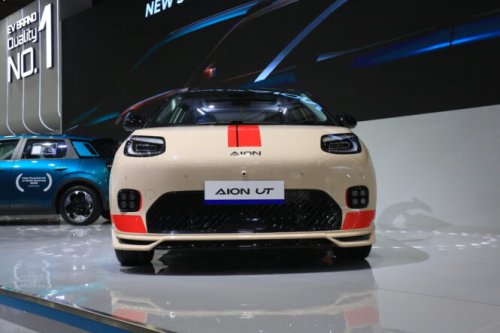 GAC Tebar Promo Imlek di IIMS 2026, Harga AION UT hingga HYPTEC HT Turun Puluhan Juta